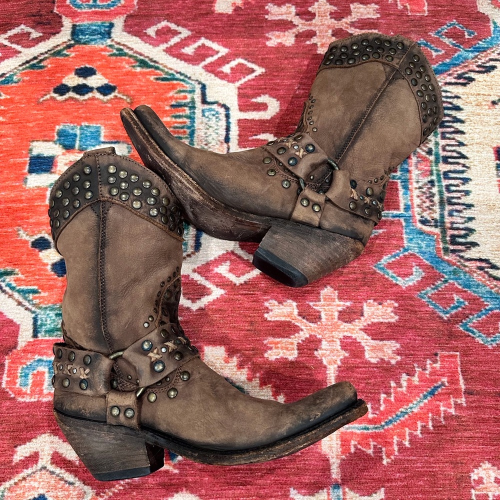 LIBERTY Black Studded Tan Ankle Boots